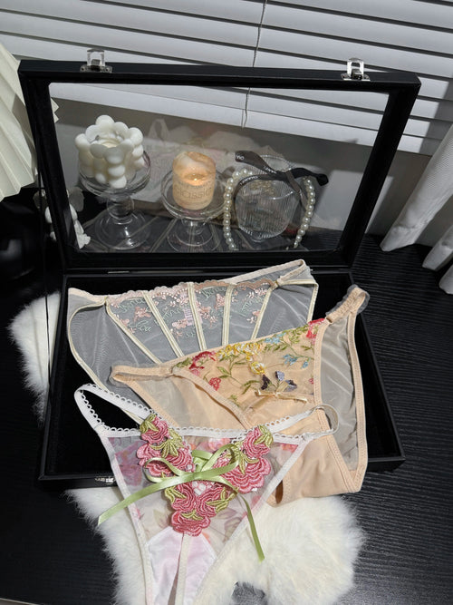 3D Floral Embroidered Panties( 3-Pack, One Size)